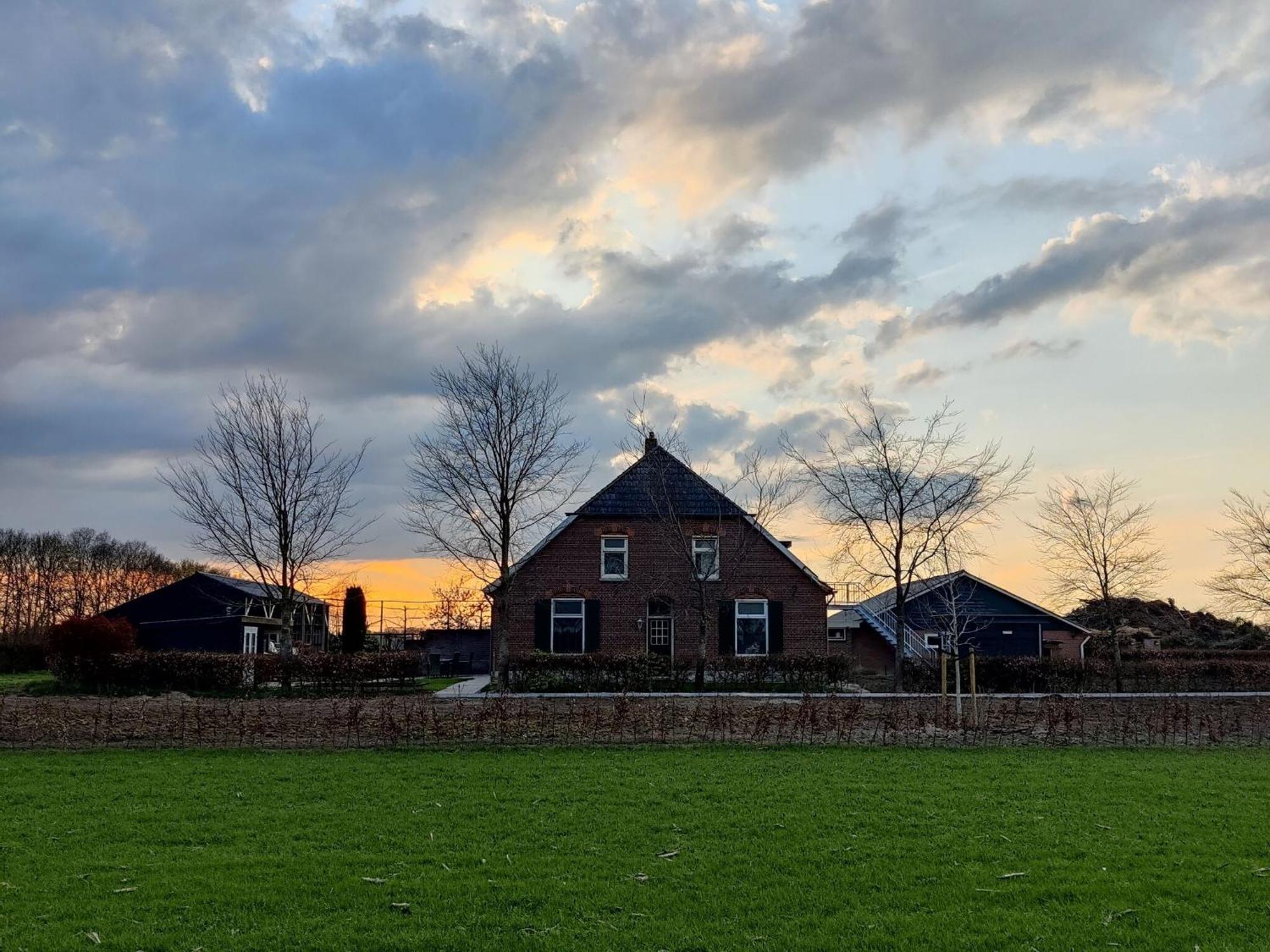 Spacious Farmhouse In Silvolde With Garden Luaran gambar